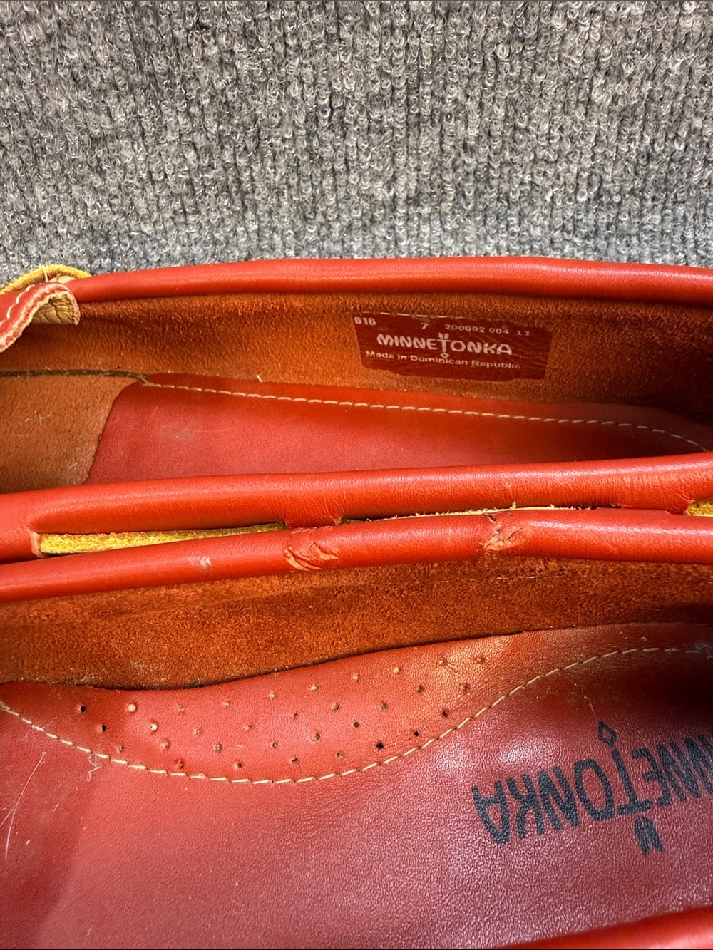 Minnetonka Red Leather Moccasins with Leather Trim and Lace Women’s Size 7 - Picture 6 of 11